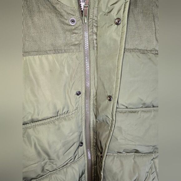 Men's Olive Green Puffer Vest Large NEW - Picture 5 of 7